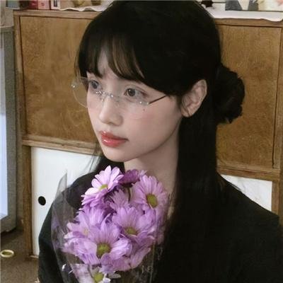 月亮中的亚马逊女人